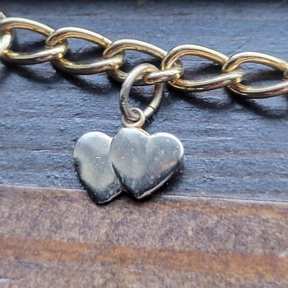 Jelly Belly Factory Charm Bracelet – Vintage Late '90s Gold Dangle | Y2K Jewelry - Picture 10 of 15